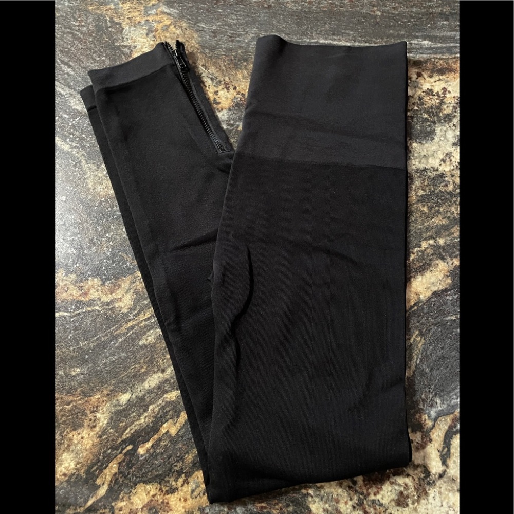 Spanx leggings.  Size XL.  Black.